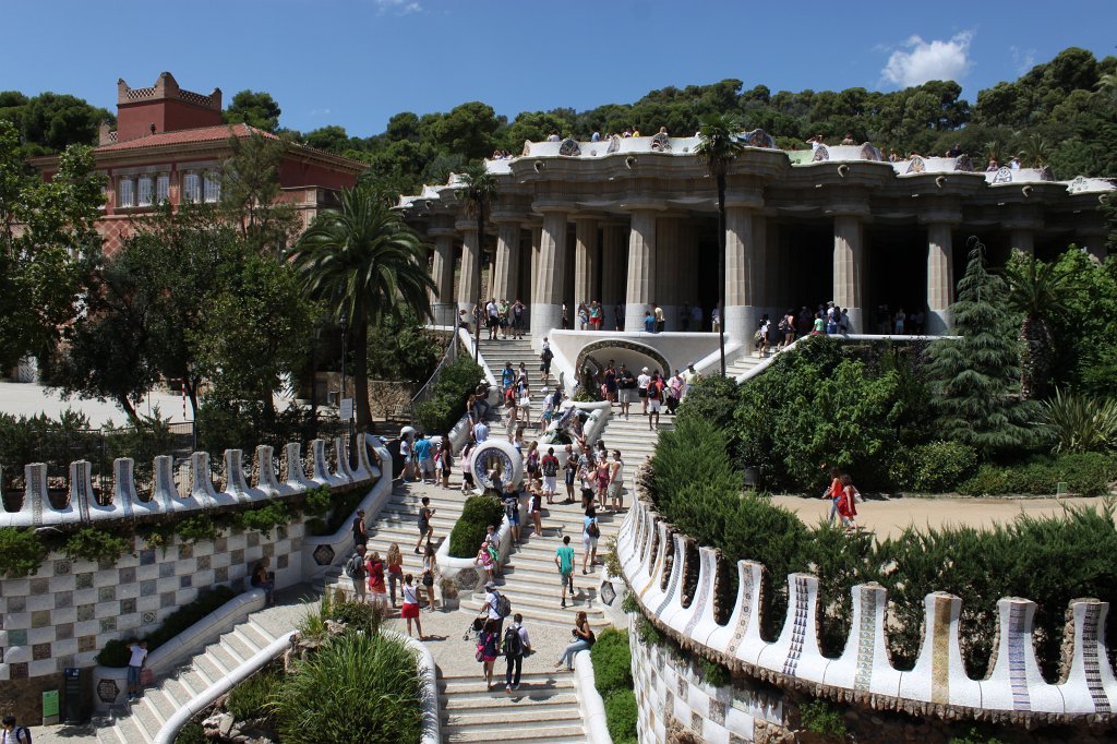 IMG_3858.JPG -  Park Güell  - Escalinata principal