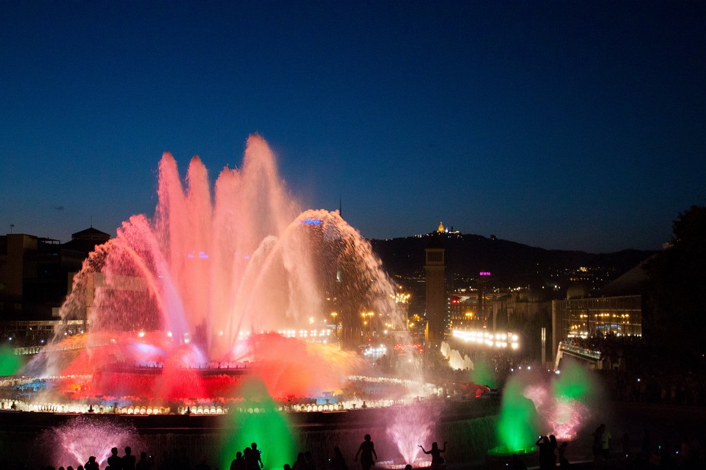 IMG_4754_c.jpg -  Font màgica de Montjuïc  - water, light and music show