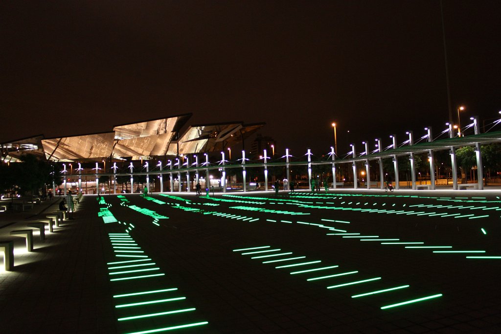 IMG_5696.JPG - Light art at the  Plaça de les Glòries Catalanes 