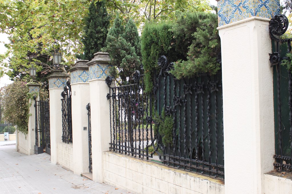 IMG_5872.JPG - Avinguda del Tibidabo Fence