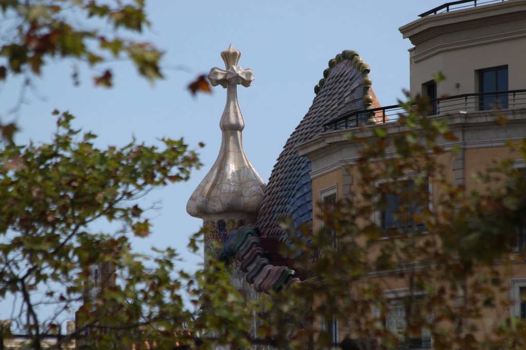 IMG_6634.JPG -  Casa Batlló  dragon roof