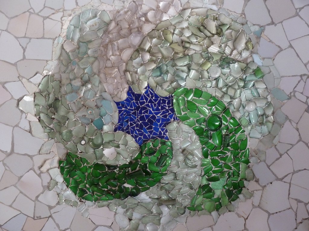 P1120943.JPG -  Park Güell  - The Hypostyle Room