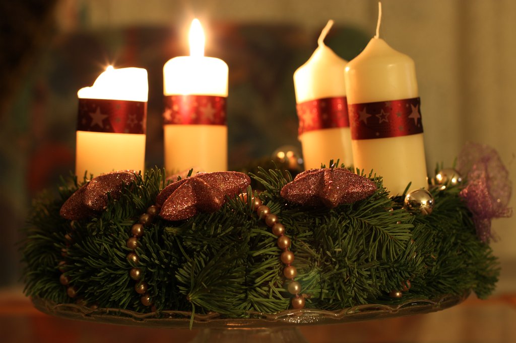 IMG_8141.JPG - Advent wreath