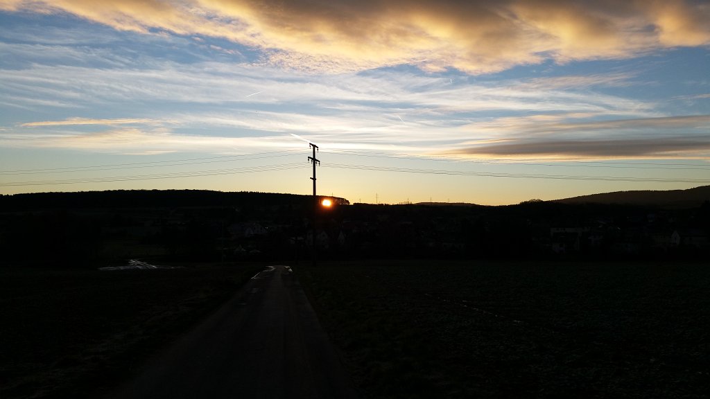 20141215_083639.jpg - Sunrise through the woods