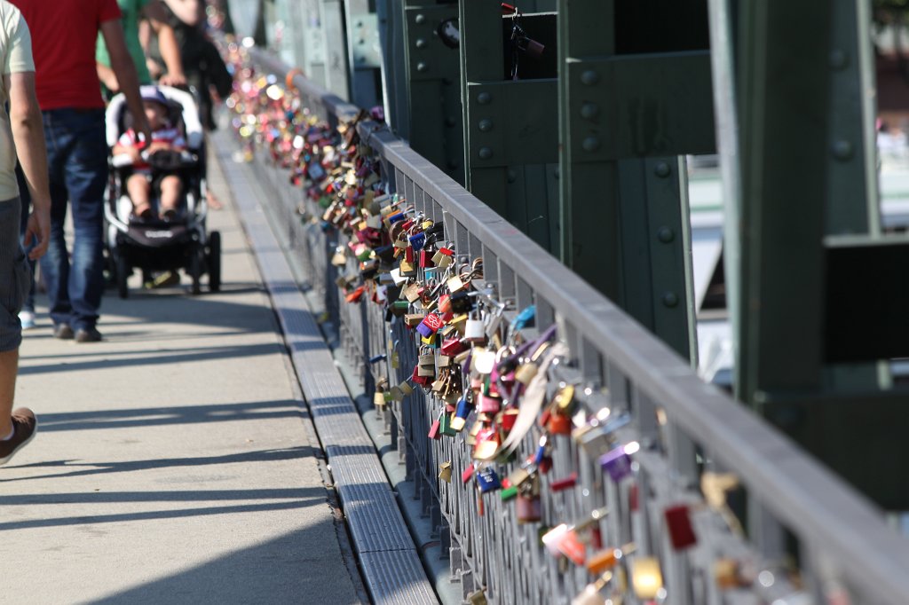 IMG_2384.JPG - Mainfest Frankfurt- Liebeschlösser