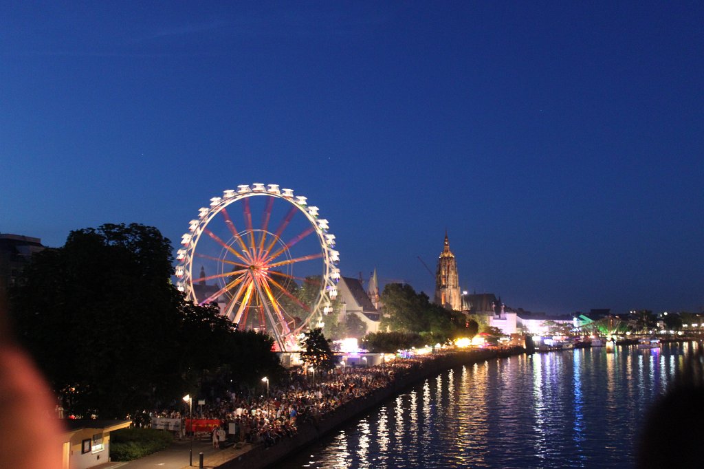 IMG_2444.JPG - Mainfest Frankfurt - Feuerwerk