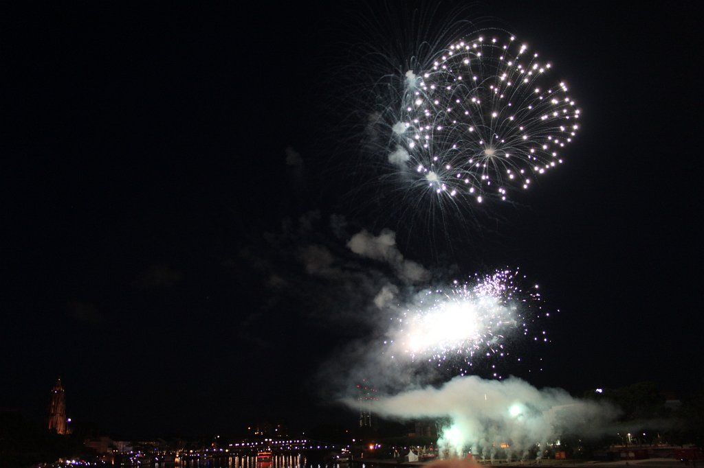 IMG_2458.JPG - Mainfest Frankfurt - Feuerwerk