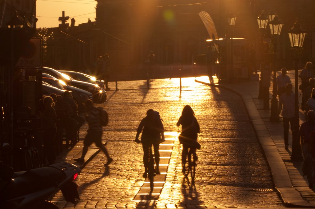 IMG_3234_c.jpg - Summer in the city