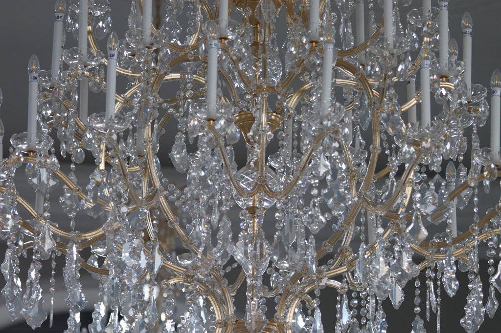 IMG_3521.JPG - Chandelier in the  Zwinger 