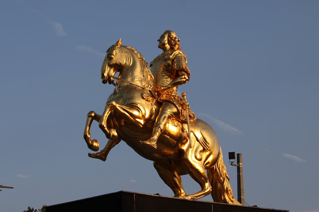 IMG_3549.JPG -  Goldener Reiter 