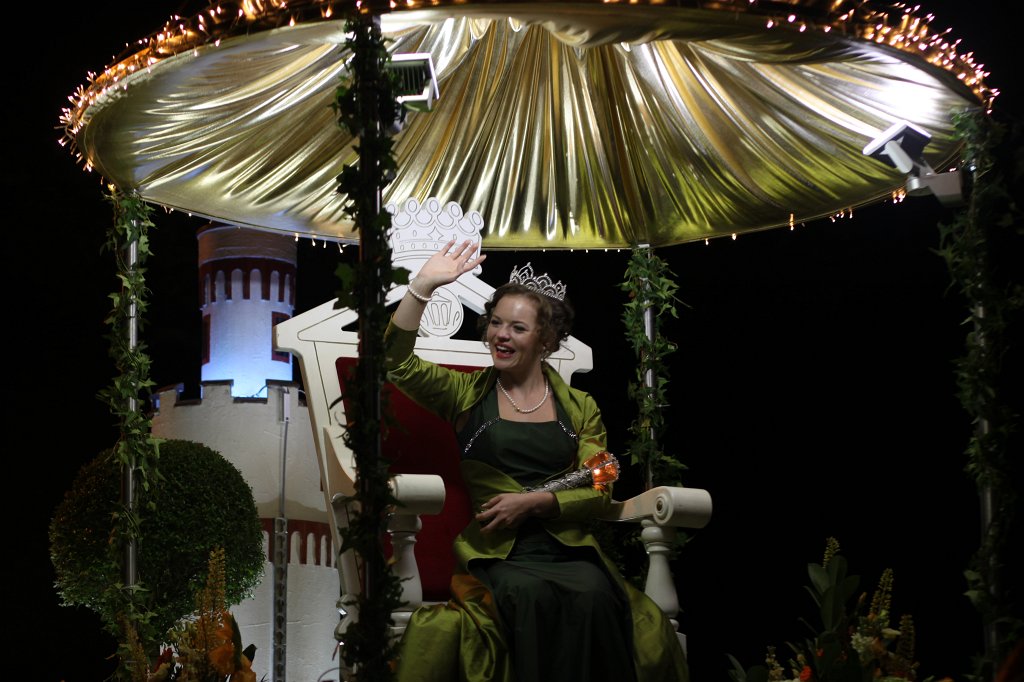 IMG_4056.JPG - Laternenfest  Bad Homburg  2015 pageant