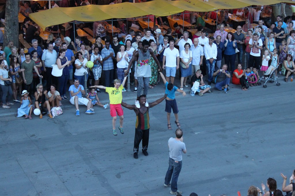 IMG_4252.JPG - Artistic  Museumsuferfest  in  Frankfurt 