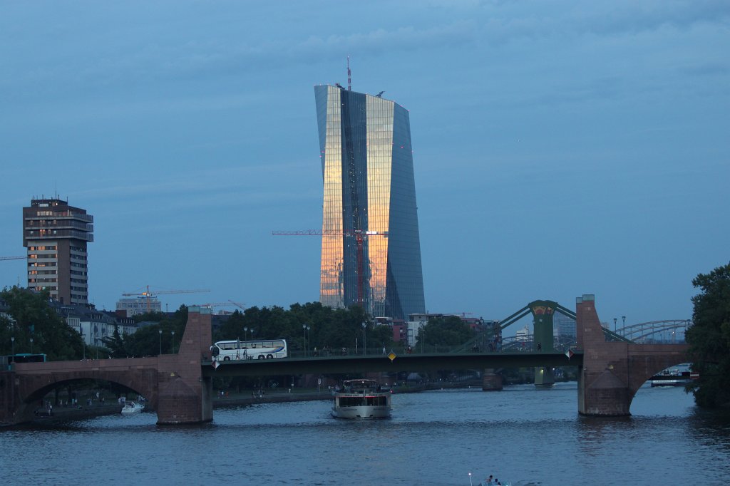 IMG_4253.JPG -  ECB building  in Frankfurt