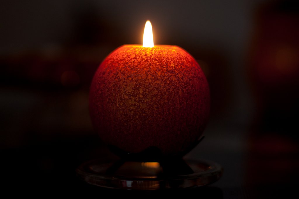 IMG_5149_c.jpg - Candle