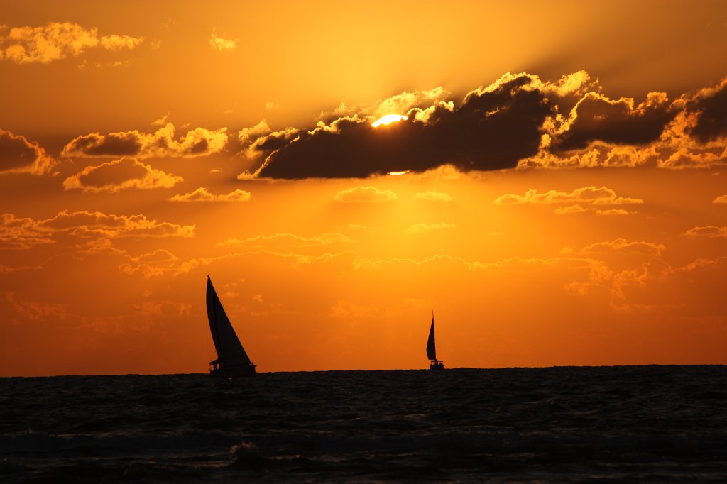 IMG_5721.JPG - Sunset at Herzliya beach