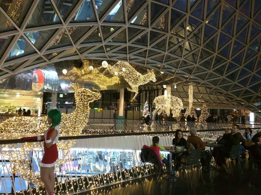 IMG_20151212_163955.jpg - Frankfurt MyZeil Christmas decoration 2015