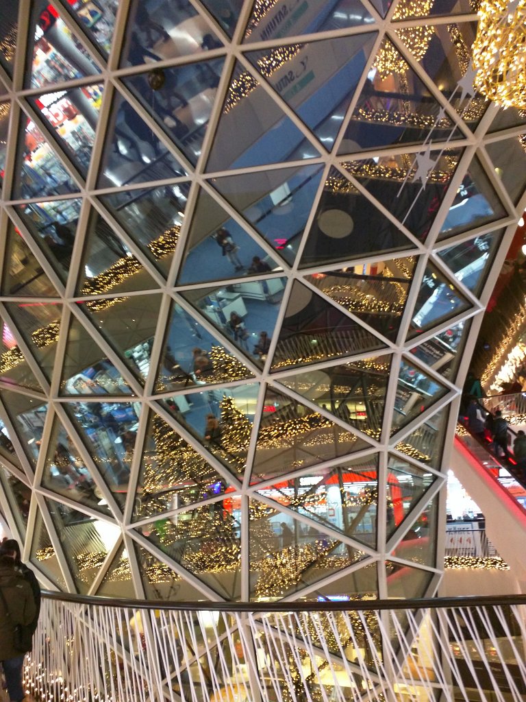 IMG_20151212_164251.jpg - Frankfurt MyZeil Christmas decoration 2015