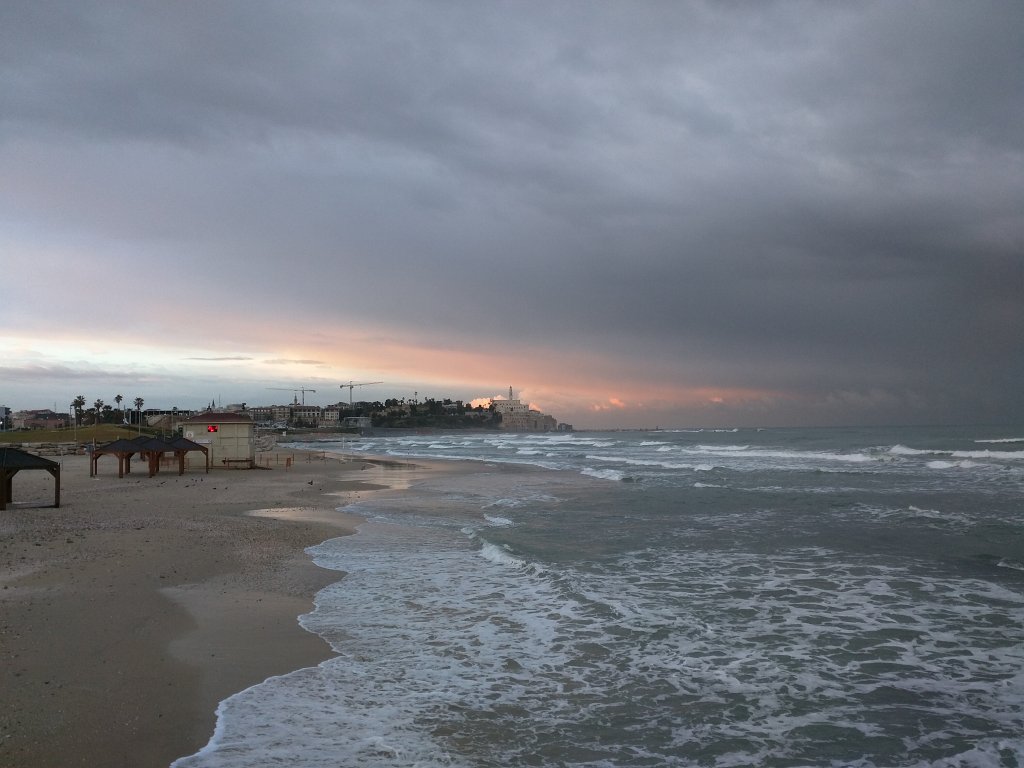 IMG_20160126_065023.jpg - Beach promenade