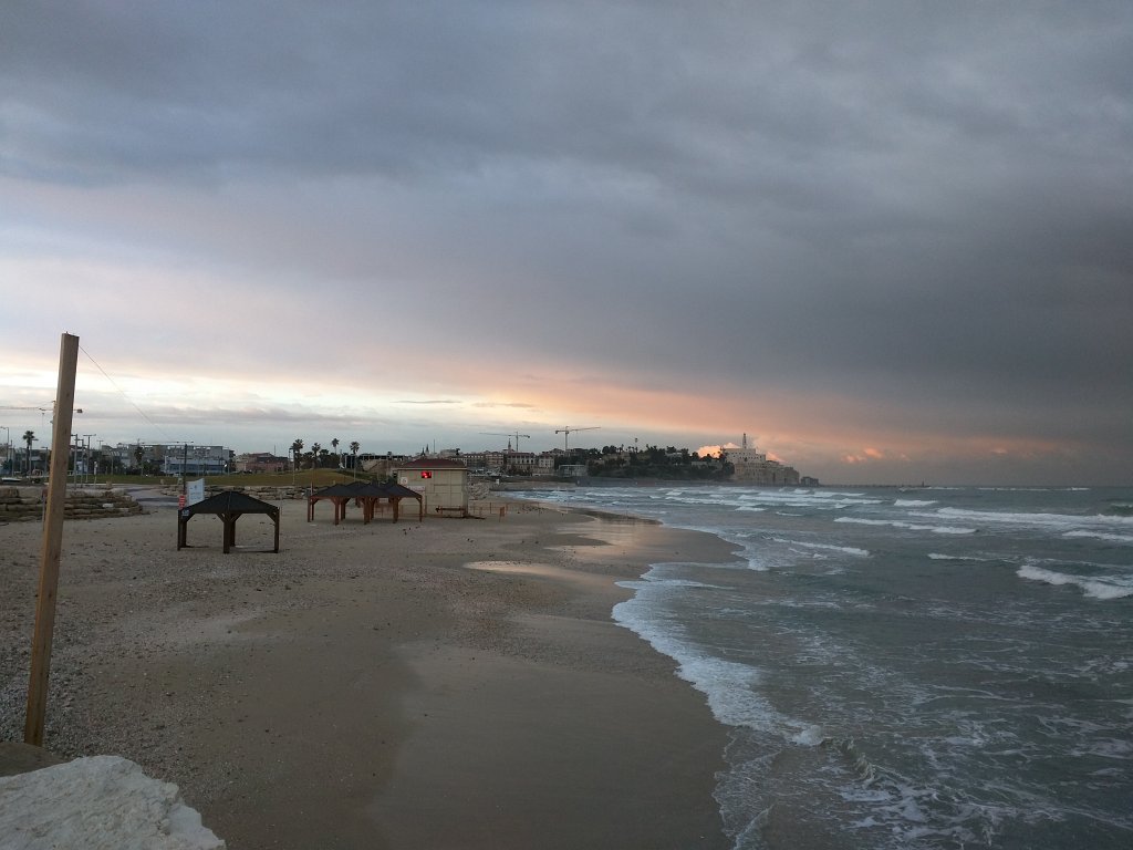 IMG_20160126_065032.jpg - Beach promenade