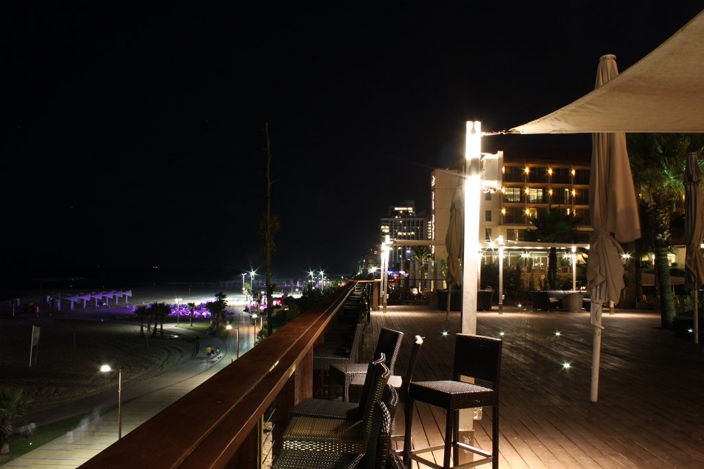IMG_2851.JPG - Dan Accadia hotel in Herzliya at night