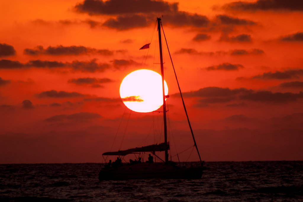 IMG_3168_c.jpg - Sunset at  Herzliya  beach