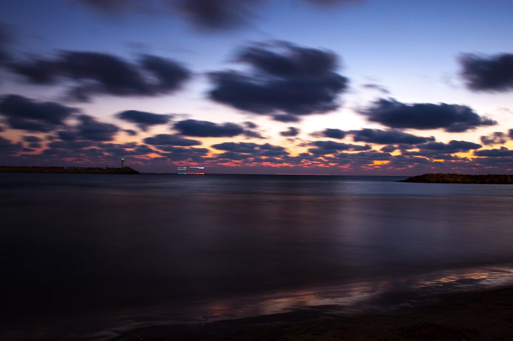 IMG_3213_c.jpg -  Herzliya  beach at night