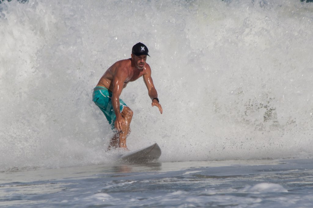 IMG_3399_c.jpg - Surfing at  Herzliya  beach