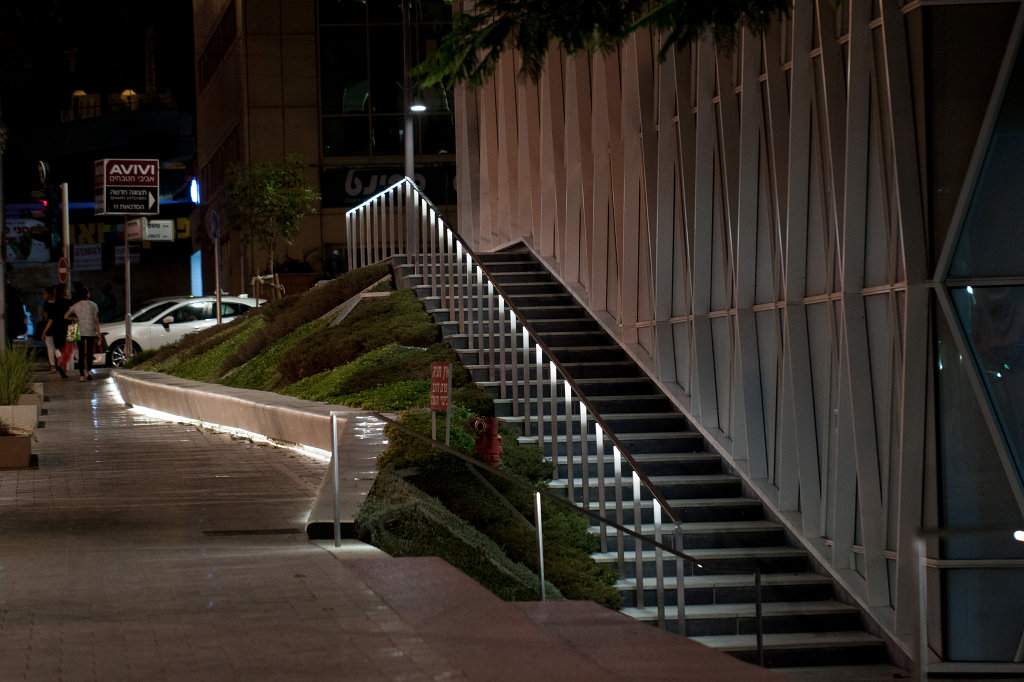 IMG_3477_c.jpg - Stairway