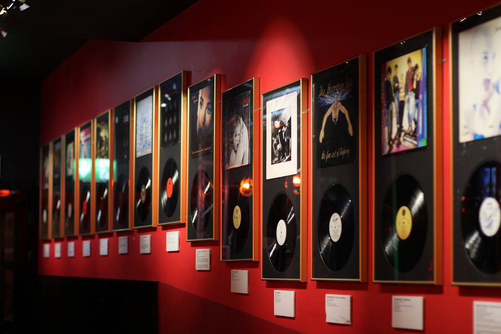 IMG_6414.JPG - Irish Rock 'n' Roll Museum Experience