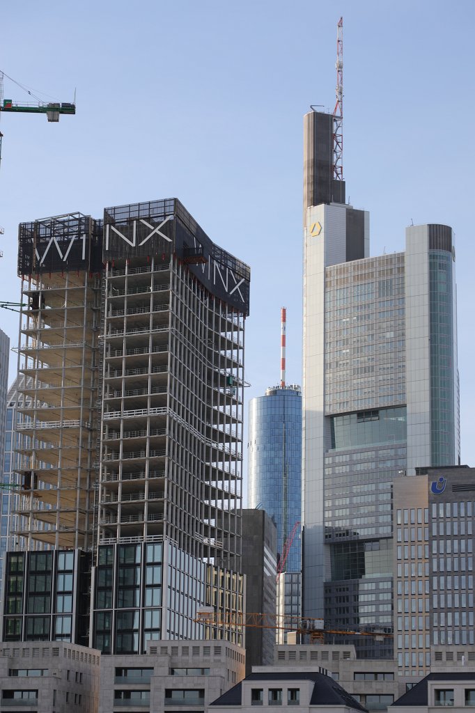 574A3648.JPG -  Winx tower 