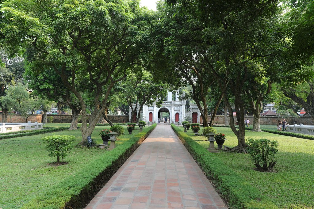 574A5817.JPG -  Temple of Literature  is a  Temple of Confucius  in  Hanoi  - Temple of Literature - Great Gate to first courtyard from the inside