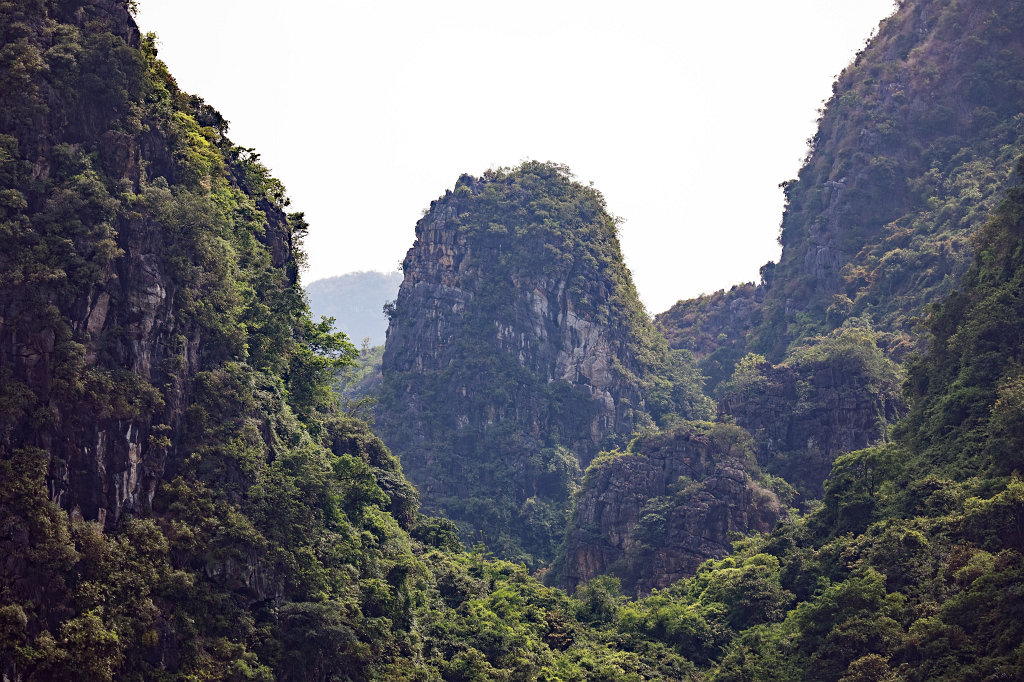 574A6219_c.jpg - Cruising  Hạ Long Bay 