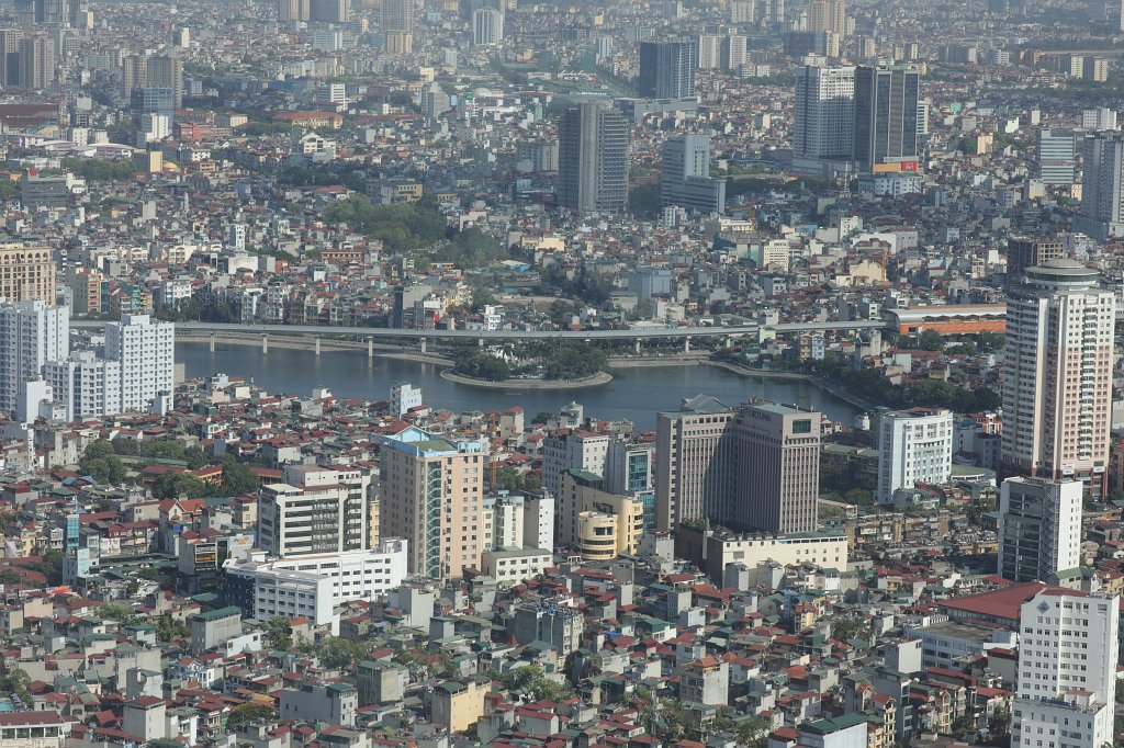 574A6855.JPG -  Hanoi  Dong Da lake seen from the  Lotte Center   observation deck 
