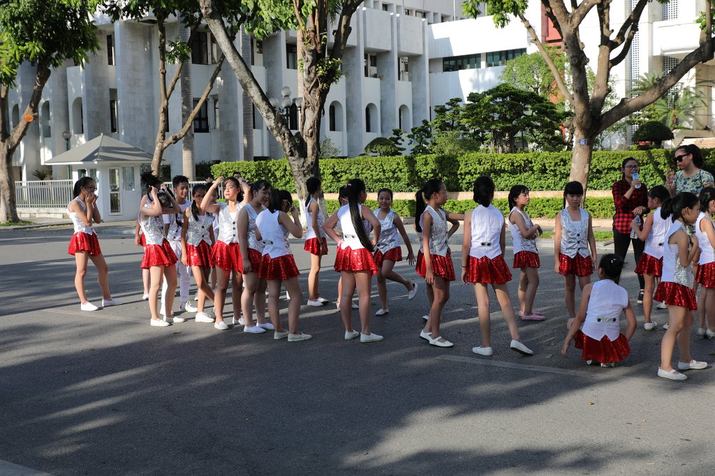 574A6922.JPG - Parade