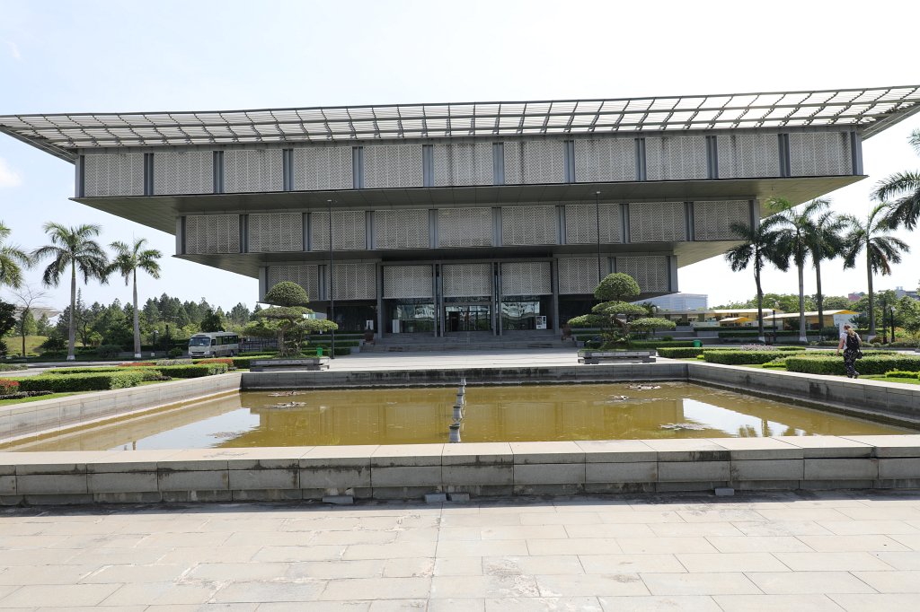 574A6954.JPG -  Hanoi Museum 