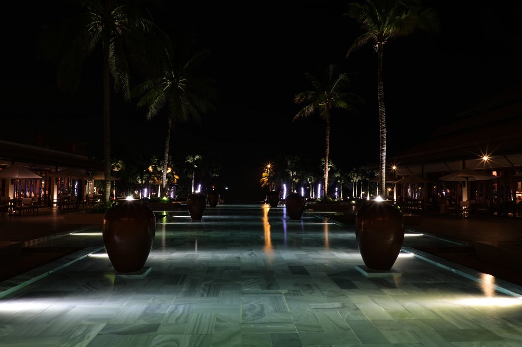 574A6992.JPG - Furama Resort  Danang  at night