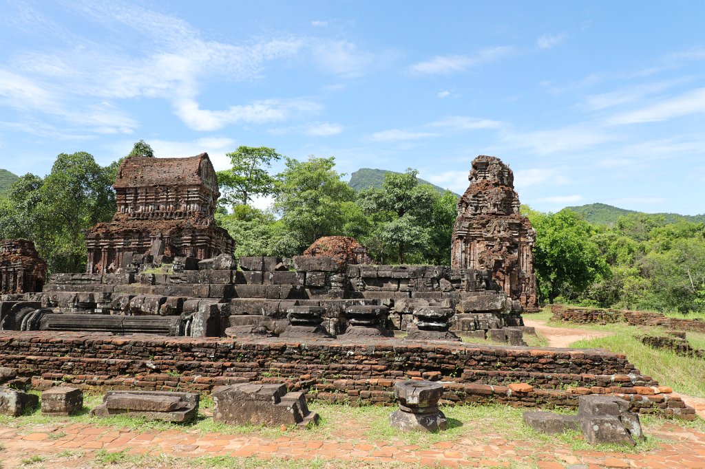 574A7695.JPG -  Mỹ Sơn  Sanctuary is an archaeological site and recognized by UNESCO as a world heritage site. From the 4th to the 14th century AD, the valley at Mỹ Sơn was a site of religious ceremony for kings of  Champa  which were also buried there. During Vietnam war many buildings were destroyed.