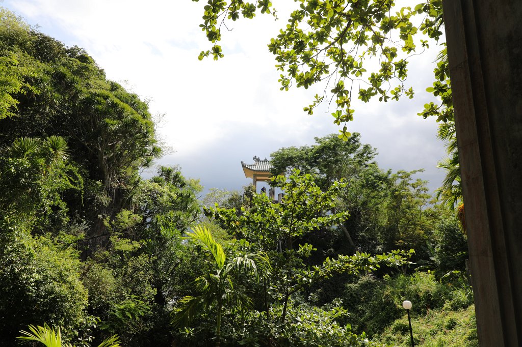 574A7946.JPG -  Marble Mountains . The marble mountain are a cluster of 5 hills named after the five elements Kim (metal), Thuy (water), Moc (wood), Hoa (fire) and Tho (earth). Thuy Son is the one which is easily accessible, through an elevator, has Buddhist and Hindu grottoes, sanctuaries, pagodas, the tower of Pho Dong and a panoramic view on the other marble mountains.