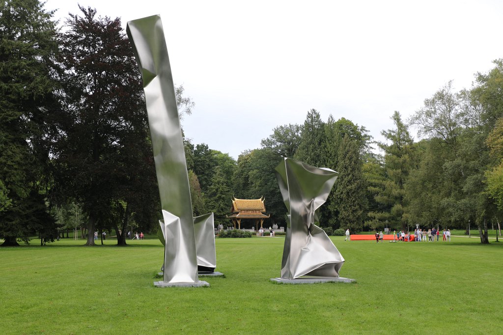 574A9284.JPG - Three Equal Volumes - Ewerdt Hilgemann  -  Blickachsen  11 - Skulpturen in  Bad Homburg  und  Frankfurt   RheinMain  - 21. Mai - 1. Oktober 2017