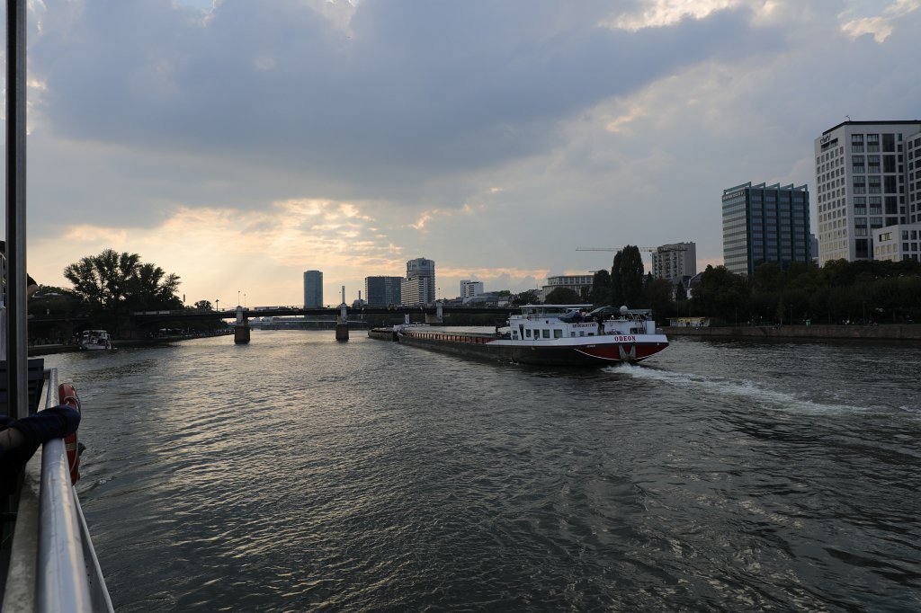 574A9456.JPG - River freighter