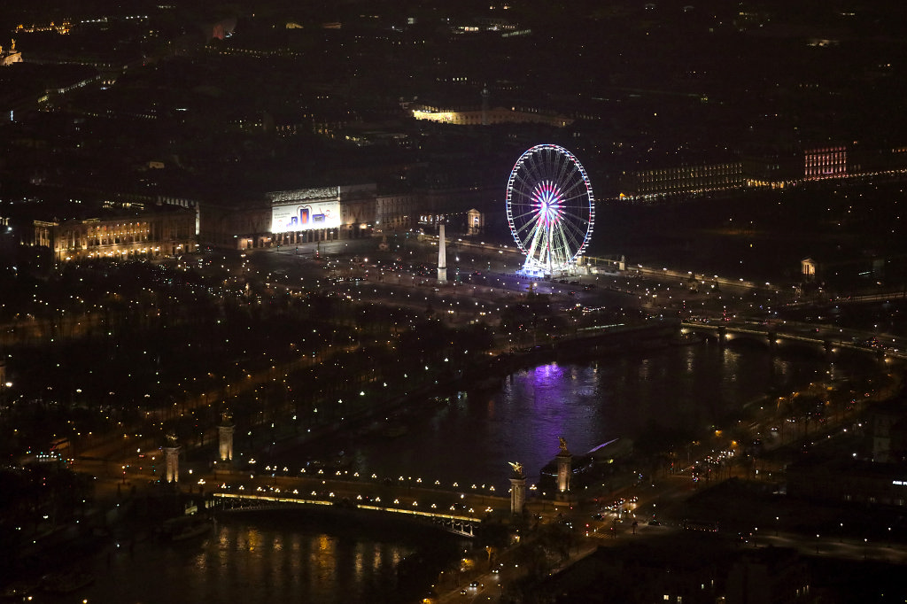 574B1120_c.jpg - Ferris wheel at the  Place de la Concorde 