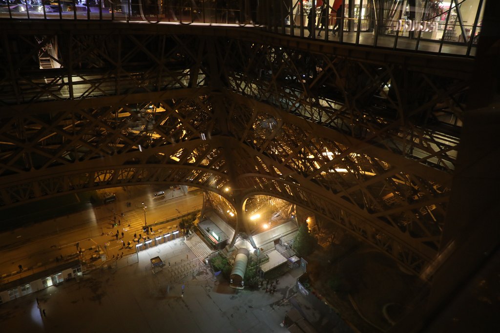 574B1194.JPG -  Tour Eiffel 