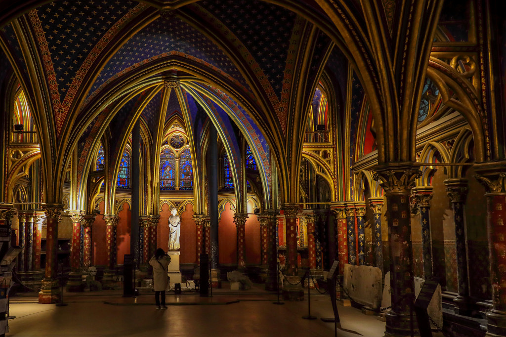 574B1214_c.jpg -  Sainte-Chapelle  lower floor