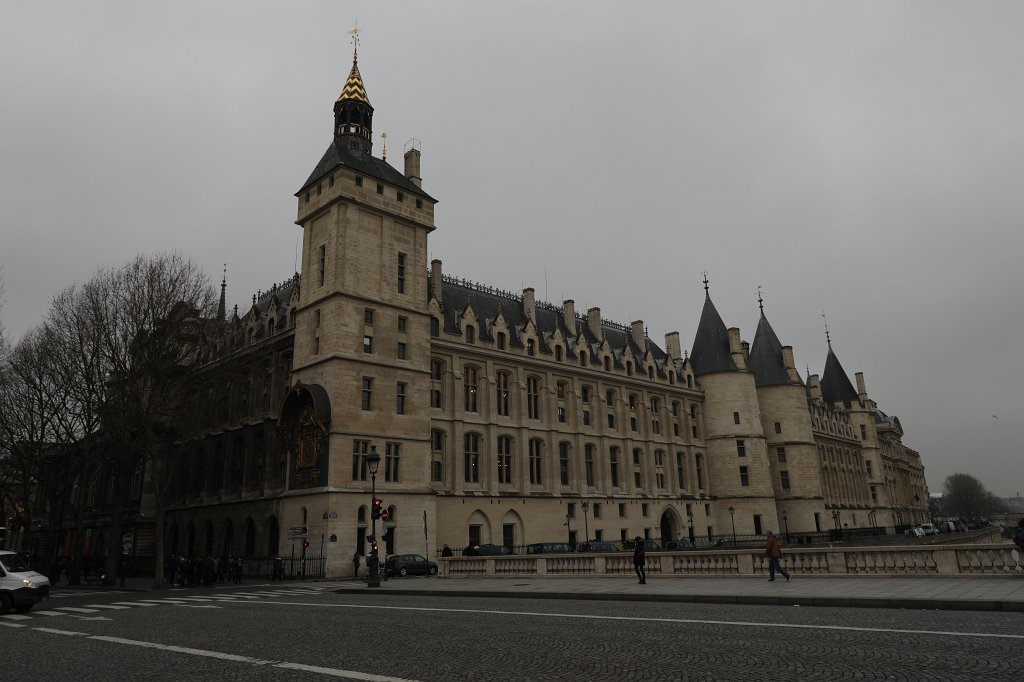 574B1250.JPG -  Tour de l'Horloge du palais de la Cité  at the  Conciergerie 