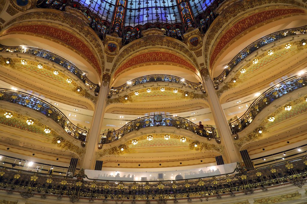 574B1327_c.jpg -  Galeries Lafayette Paris Haussmann 