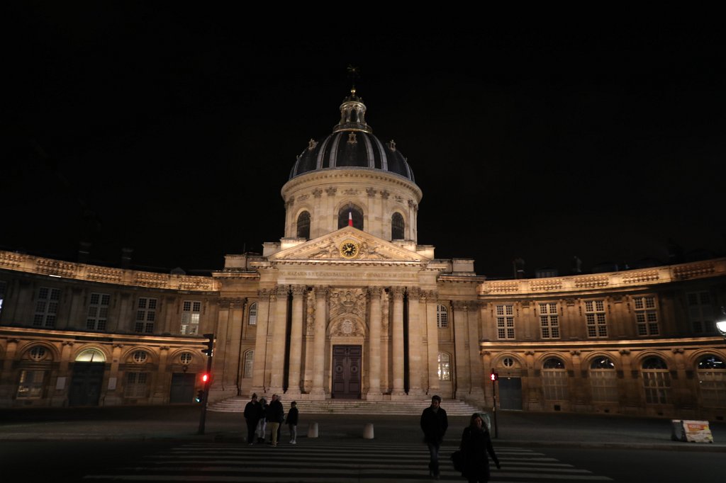 574B1624.JPG -  Institut de France 