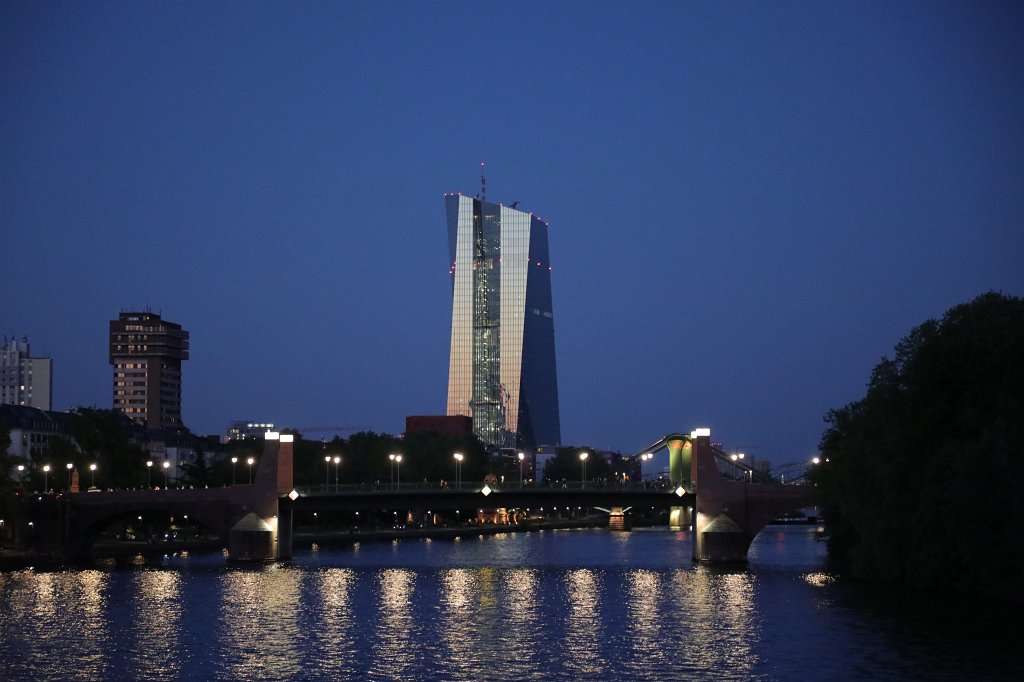 574B3312.JPG - Nacht der Museen in Frankfurt 2018 - Museumsufer