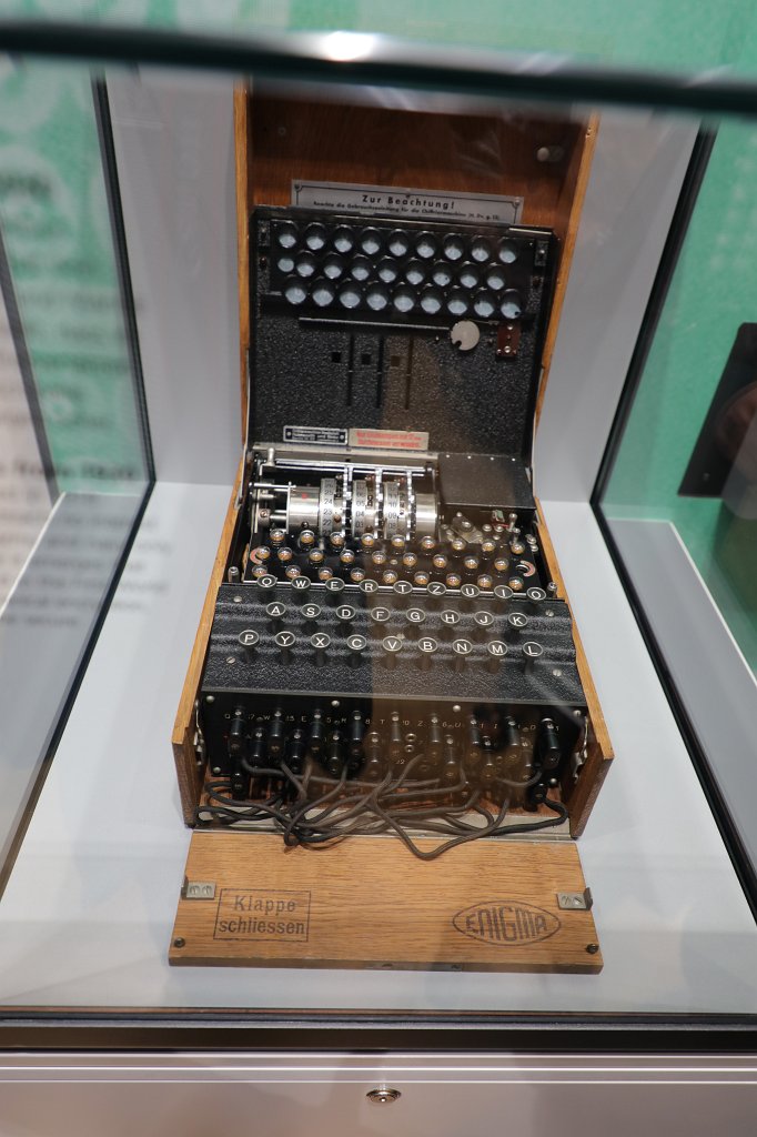 574B3325.JPG - Nacht der Museen in Frankfurt 2018 - Museum für Kommunikation