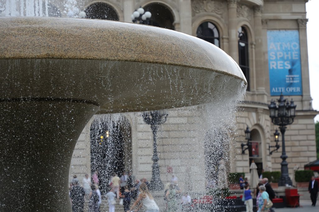 574B5050.JPG -  Old opera house   Frankfurt  ( Alte Oper   Frankfurt )