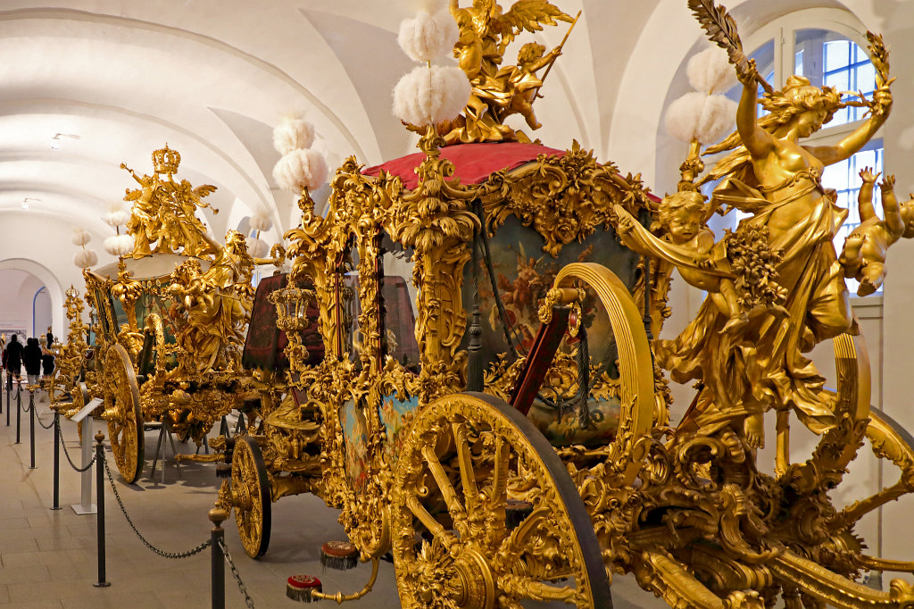 574B5634_c.jpg - Royal coach and sledge pool at  Nymphenburg Palace  in  Munich 